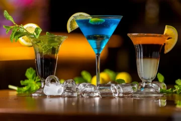 Idées de cocktails aux boissons énergétiques à partager pour surprendre vos proches